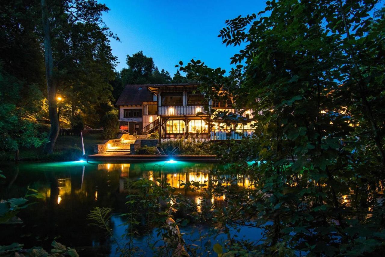 Kompleks Wypoczynkowo-Konferencyjny Mazur-Syrenka Krutyń Exterior foto